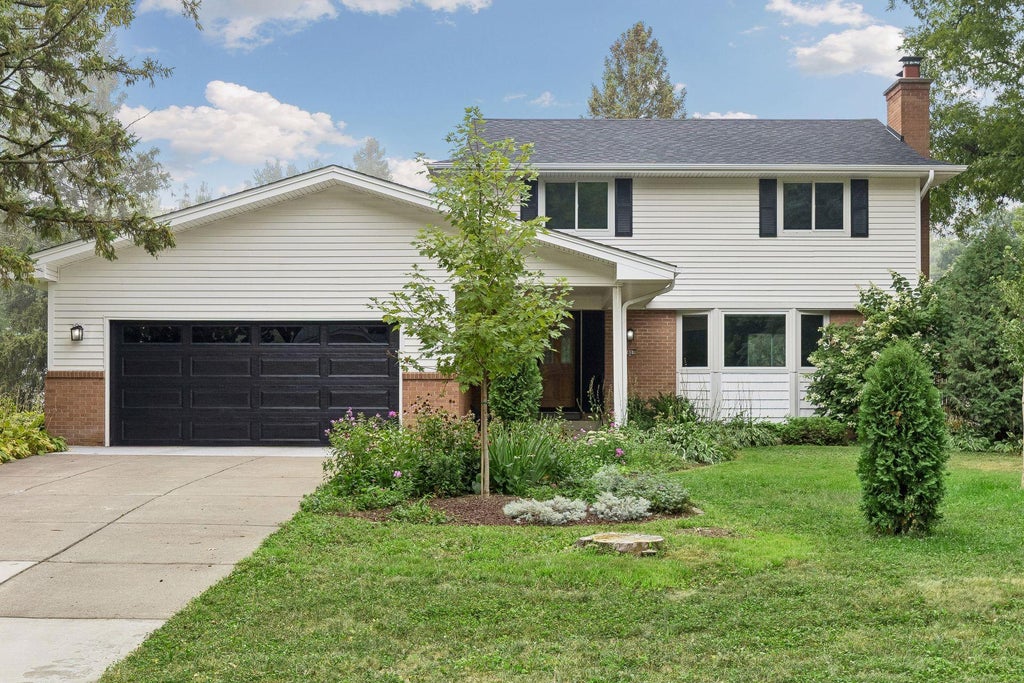 Photo of 1460 Trollhagen Drive, Fridley, MN 55421 (MLS # 7132238)