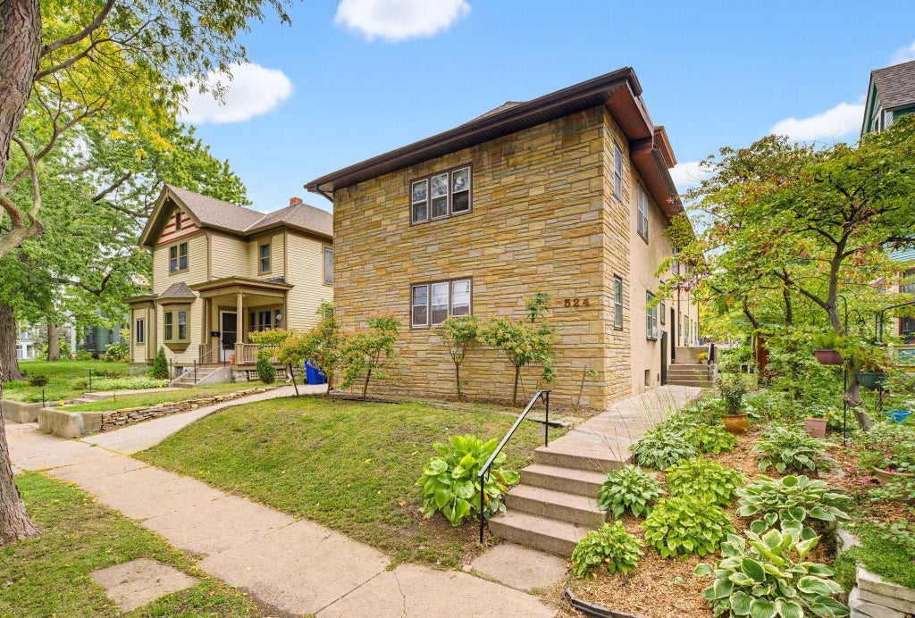 Photo of 524 Dayton Avenue, Saint Paul, MN 55102 (MLS # 7159532)