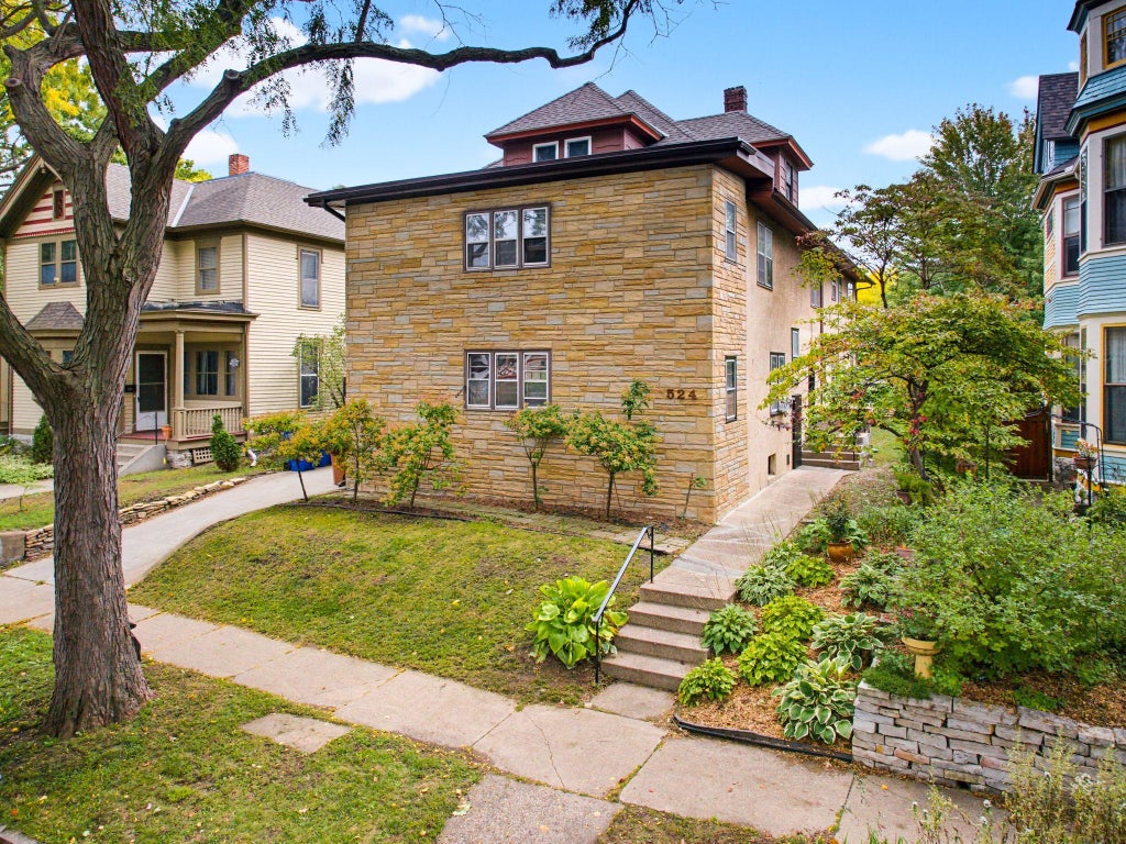 Photo of 524 Dayton Avenue, Saint Paul, MN 55102 (MLS # 7159532)