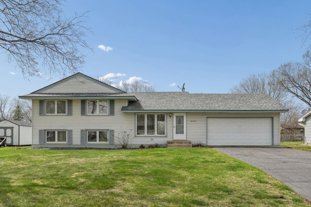 Photo of 20597 Iceland Avenue, Lakeville, MN 55044 (MLS # 7047771)