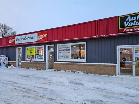 657 West Main St Perham MN 56573