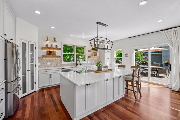 1879 SANDBAR CIR, WACONIA, MN 55387 - Image 85cf5c6544fe2e8bb9a5e0dc6cf75d70/1928904020