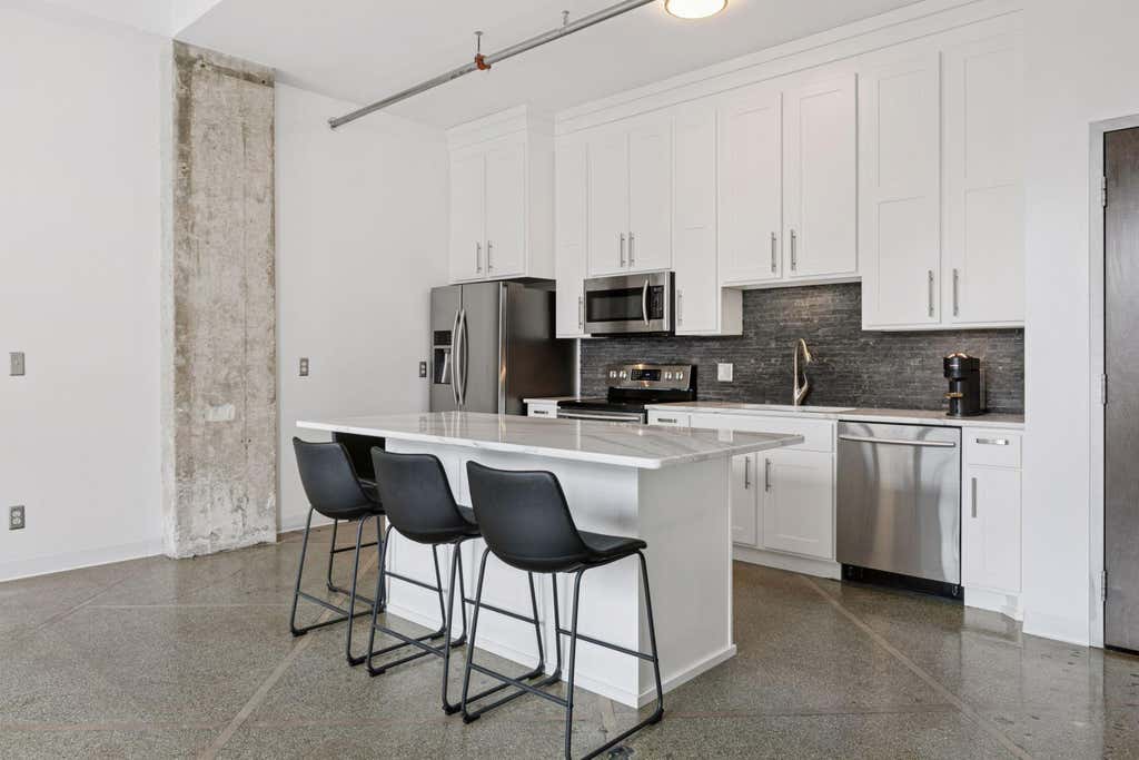 Photo of 350 Saint Peter Street #908, Saint Paul, MN 55102 (MLS # 7106582)