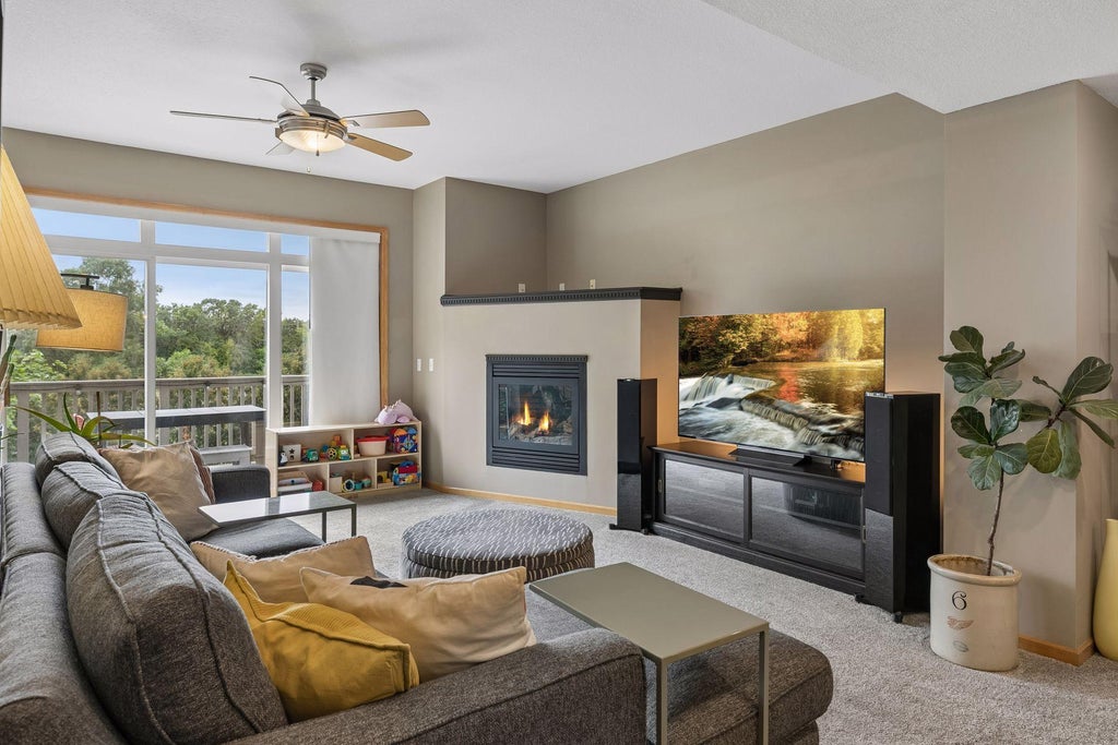 Photo of 9820 Cove Drive, Minnetonka, MN 55305 (MLS # 7149368)
