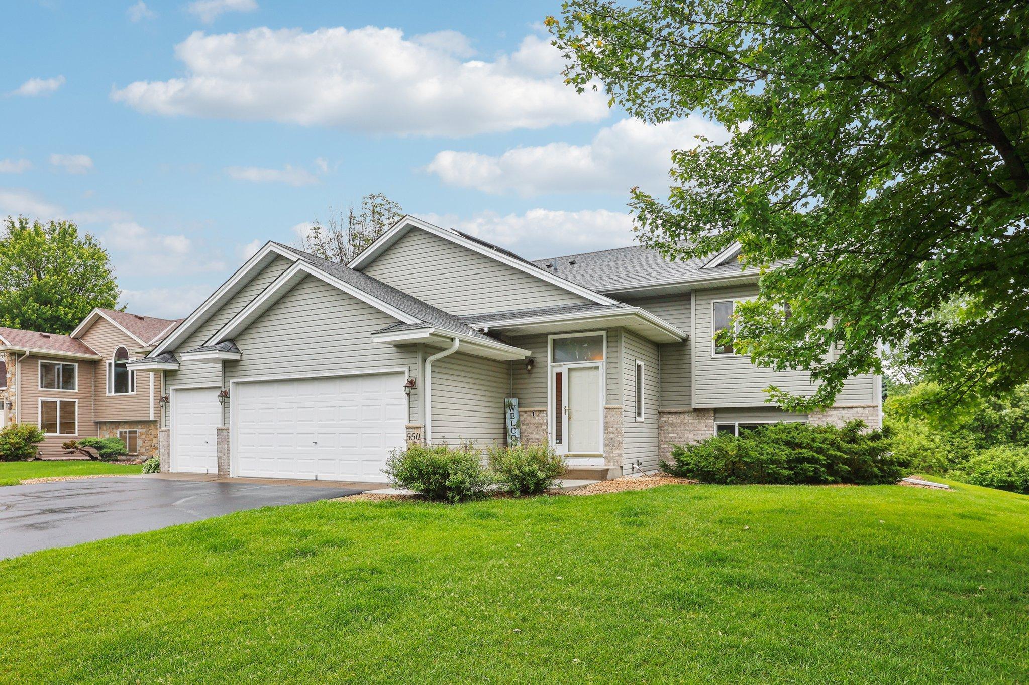 550 Woodduck Trail