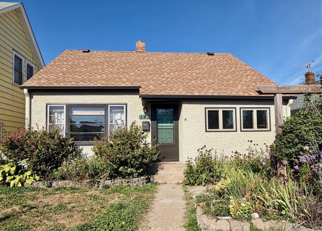 Photo of 143 12th Avenue N, South Saint Paul, MN 55075 (MLS # 7134467)