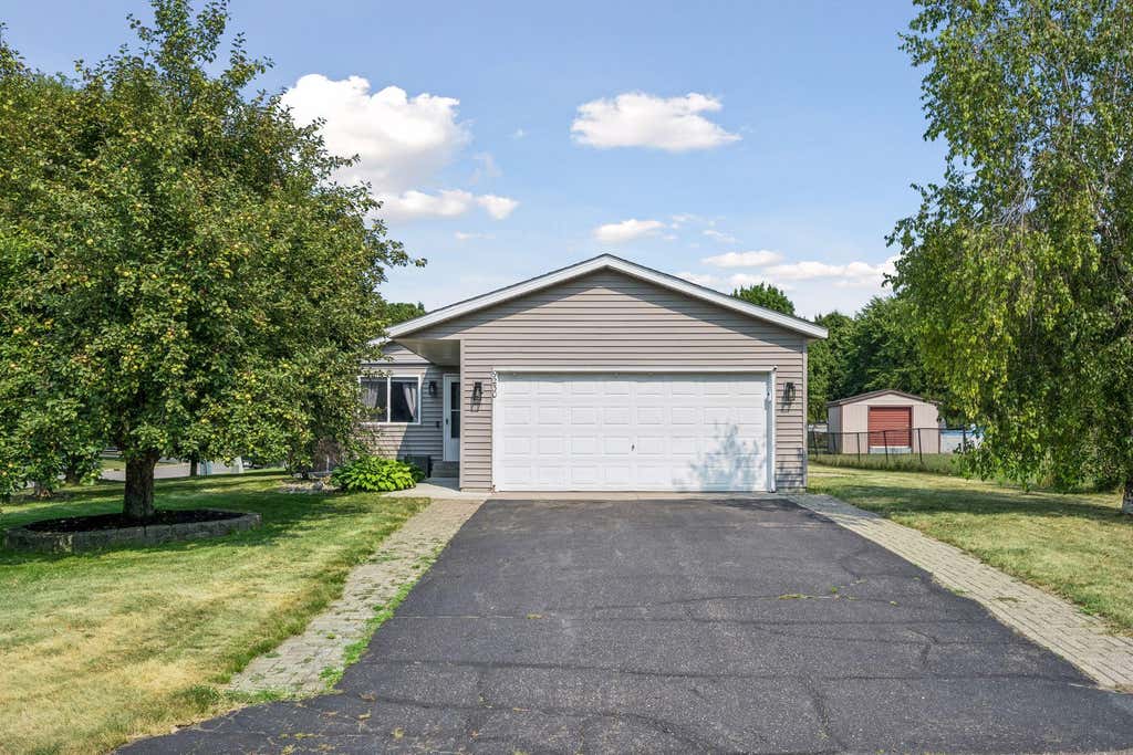 Photo of 9230 Widgeon Lane, Monticello, MN 55362 (MLS # 7114765)