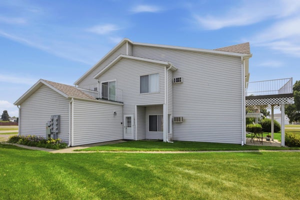 2923 32ND ST S, MOORHEAD, MN 56560 - Image 86369b861ff8ac78fa2eab9adafcfe57/4008917251