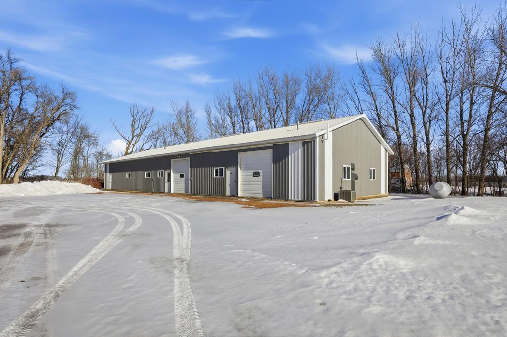 Photo of 15652 200th Street, Hutchinson, MN 55350 (MLS # 7008420)