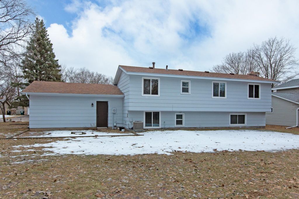 Photo of 1133 126th Lane NE, Blaine, MN 55434 (MLS # 7032382)