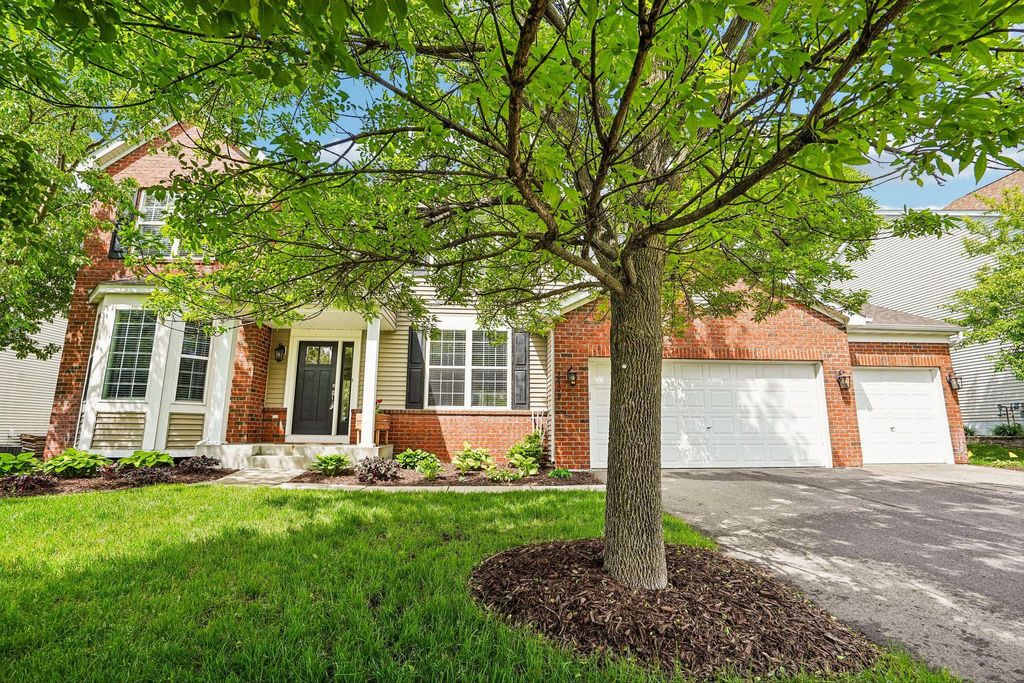 Photo of 2908 Hilltop Drive, Chaska, MN 55318 (MLS # 7079086)