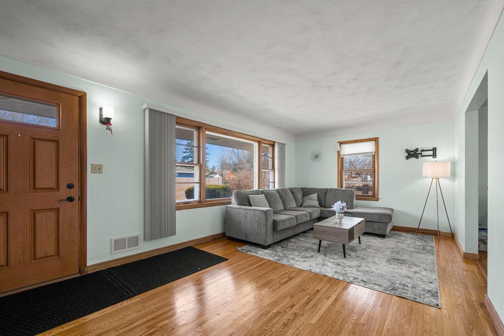 Photo of 1236 Roma Avenue, Roseville, MN 55113 (MLS # 7039997)