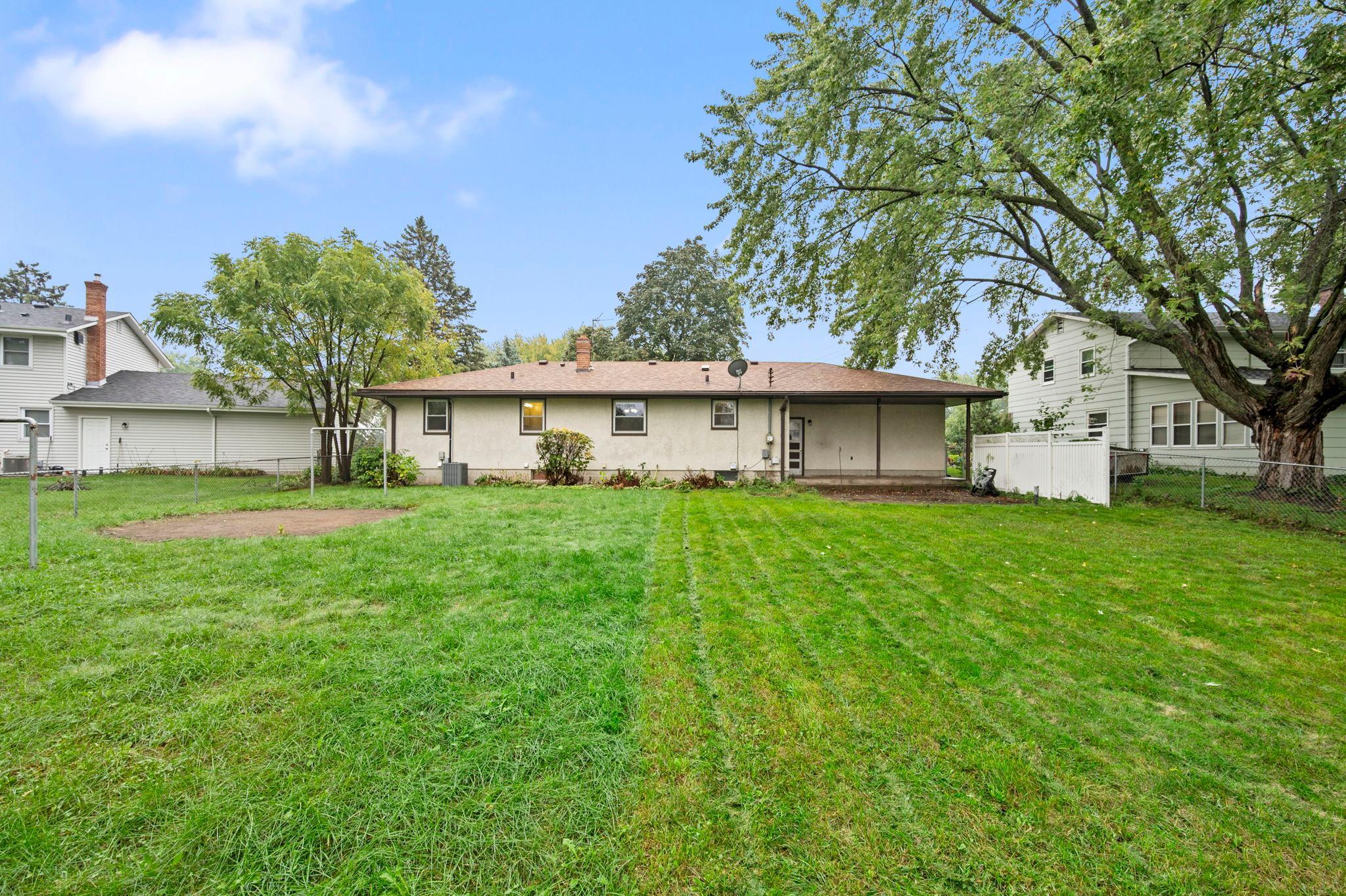 2245 Mapleview Avenue
