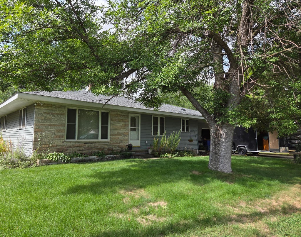 Photo of 215 1st Avenue SE, Melrose, MN 56352 (MLS # 7142527)