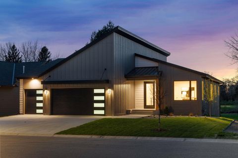 1952 Campfire Drive E Waconia MN 55387