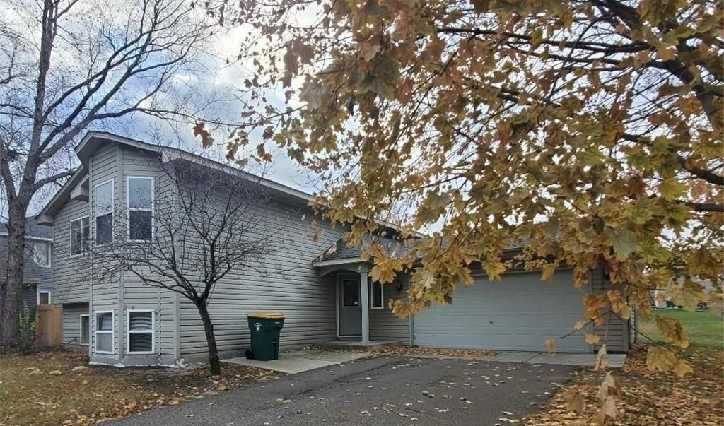Photo of 9007 Hampshire Avenue N, Brooklyn Park, MN 55445 (MLS # 7021494)