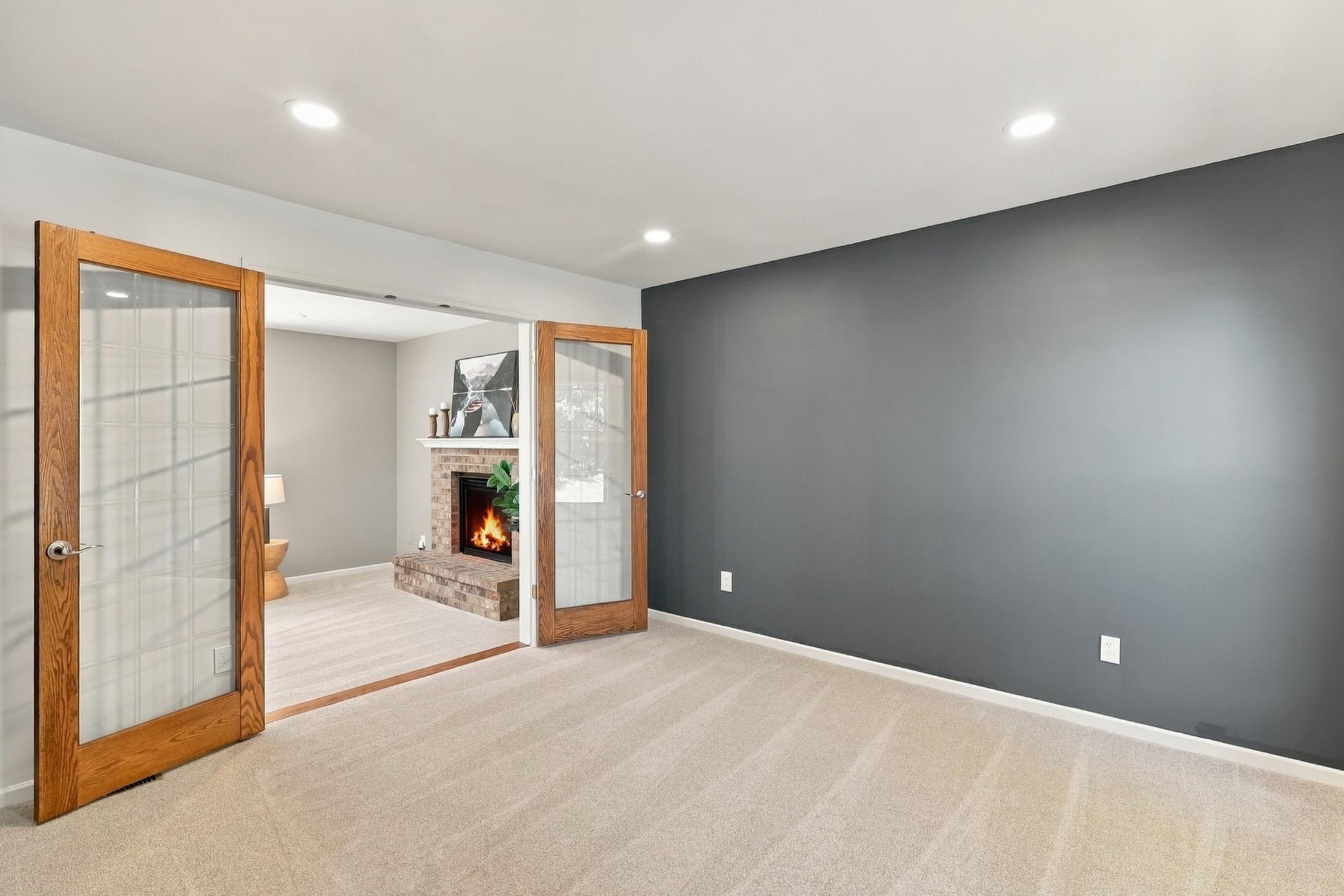 555 White Pine Way