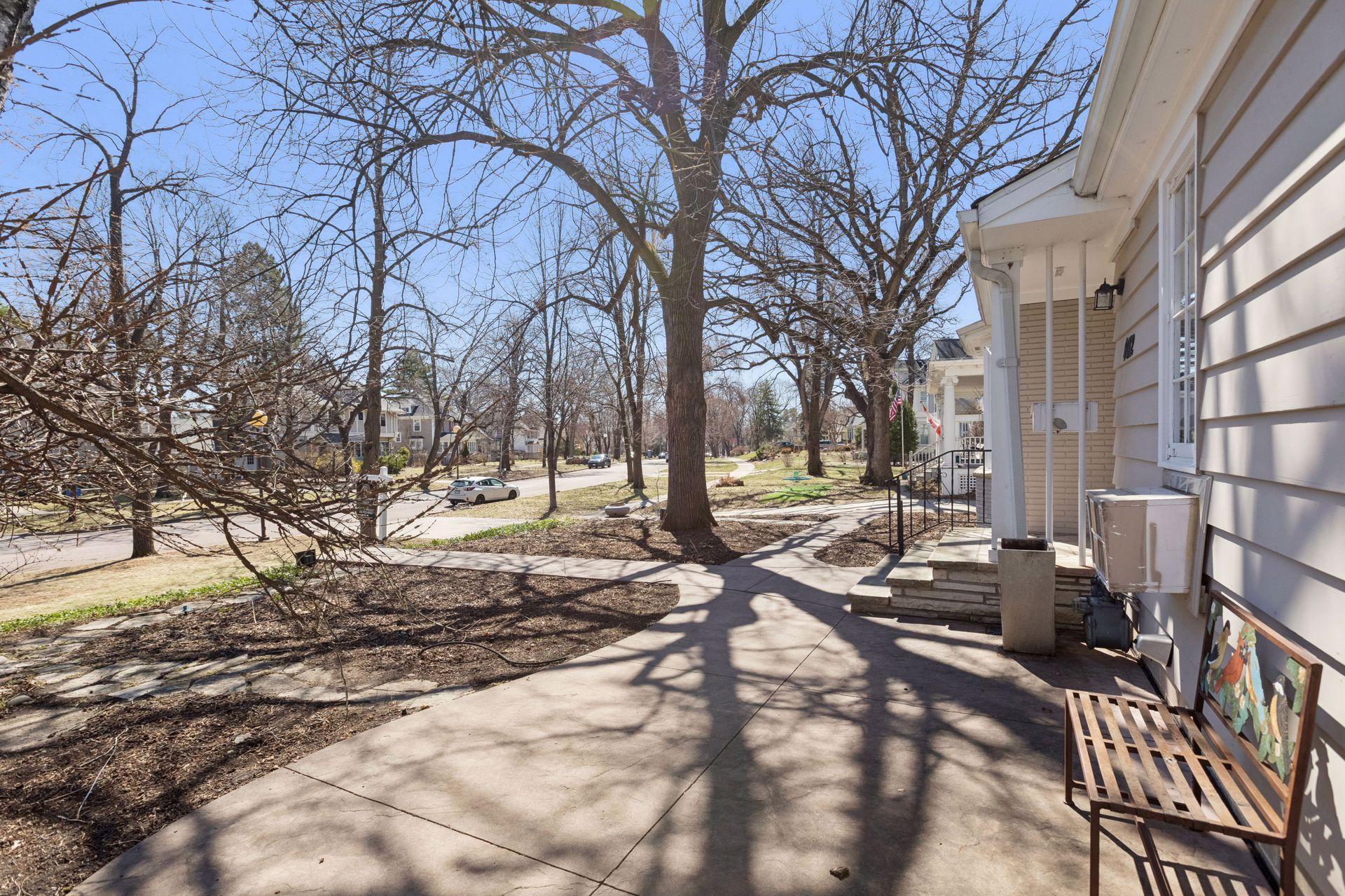 4012 Linden Hills Boulevard