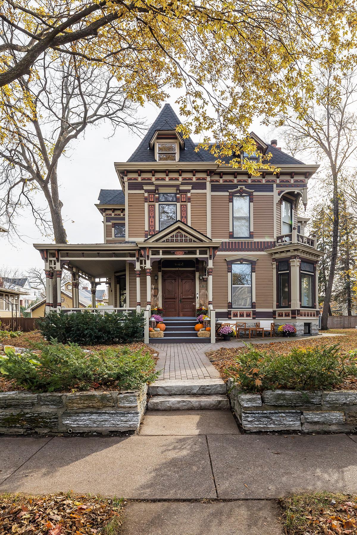 422 Laurel Avenue