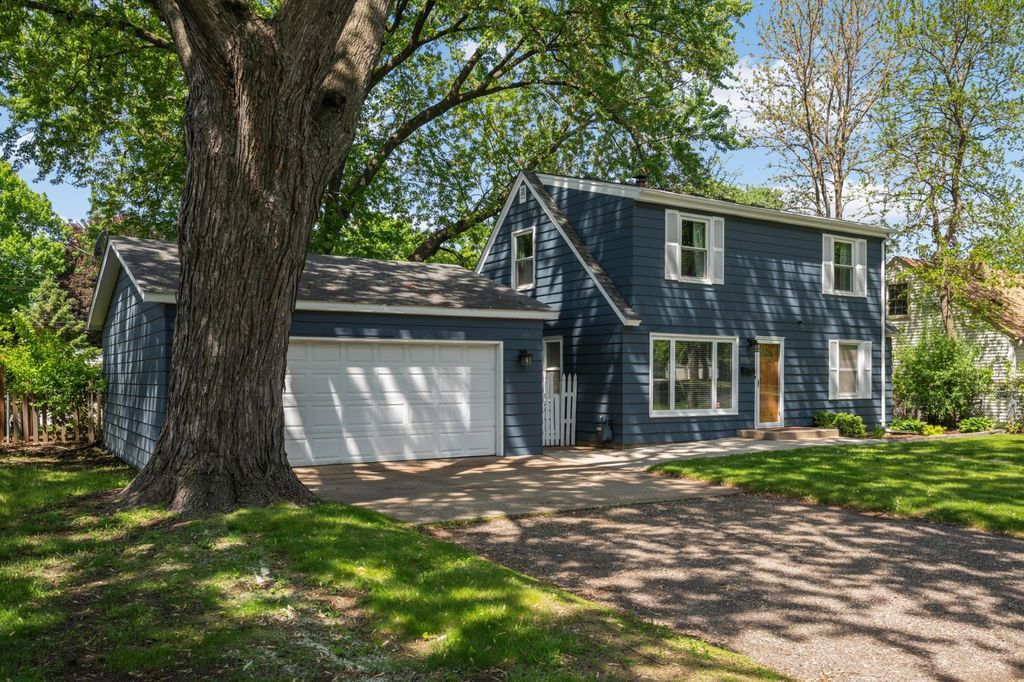 Photo of 8108 3rd Avenue S, Bloomington, MN 55420 (MLS # 7077615)