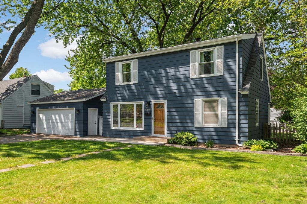 Photo of 8108 3rd Avenue S, Bloomington, MN 55420 (MLS # 7077615)