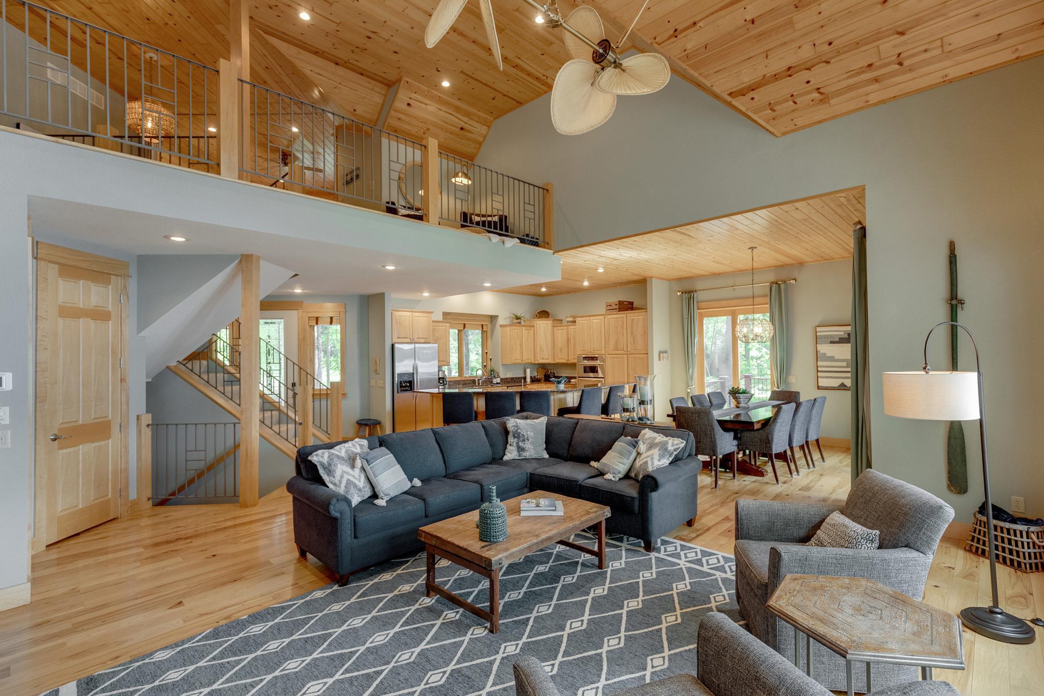 14896 Wolf Trail