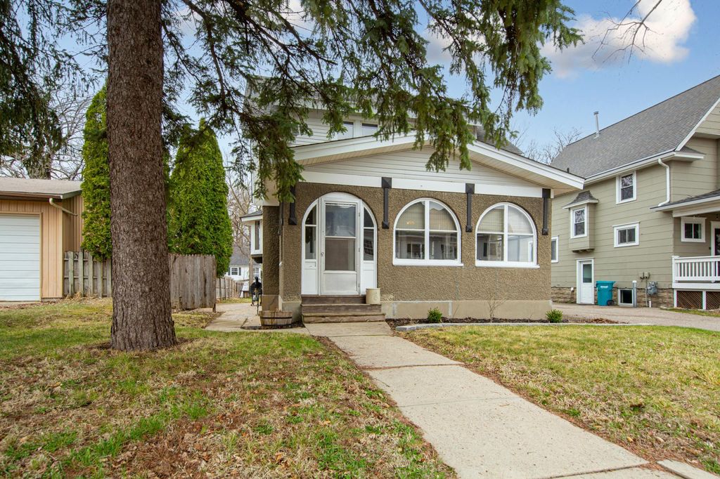 Photo of 117 3rd Avenue NE, Waseca, MN 56093 (MLS # 7049700)