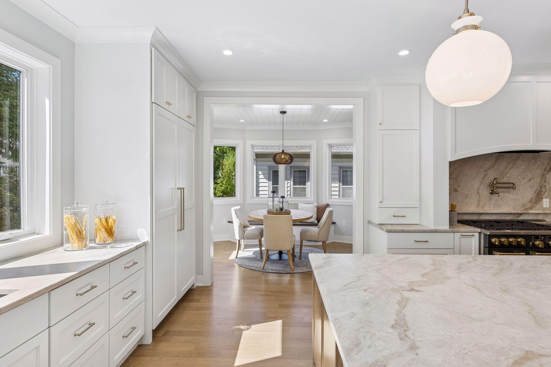 Minneapolis, Minnesota, 55410, United States, 5 Bedrooms Bedrooms, ,5 BathroomsBathrooms,Residential,Active,2051979