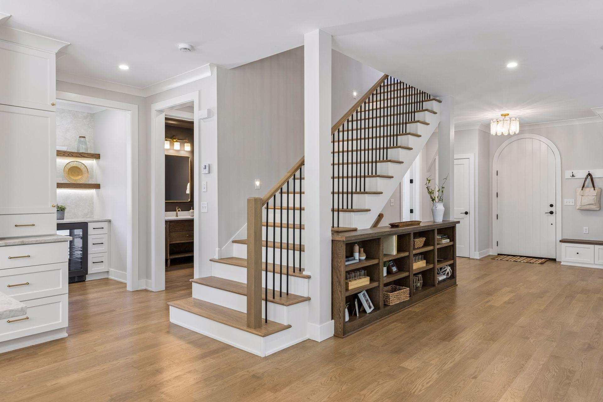 Minneapolis, Minnesota, 55410, United States, 5 Bedrooms Bedrooms, ,5 BathroomsBathrooms,Residential,Active,2051979