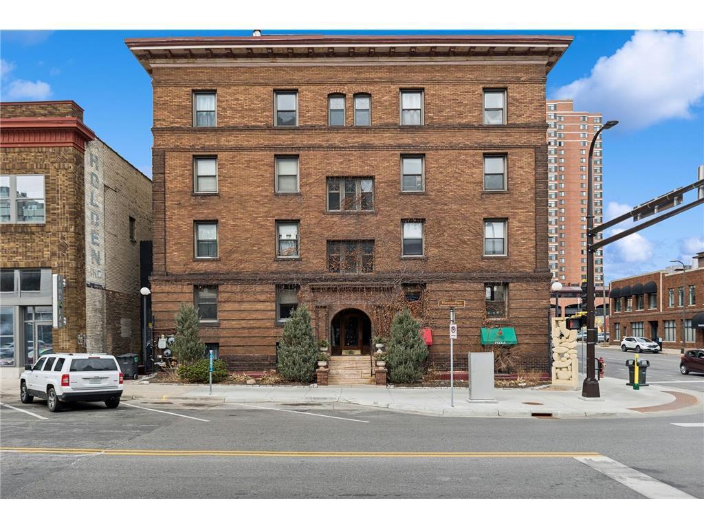 1204 Harmon Place 10