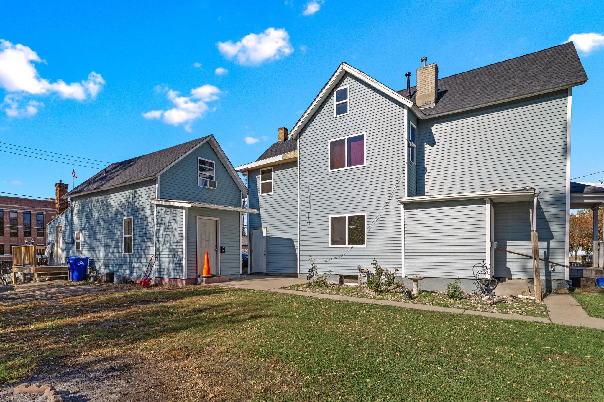 821 Hardenbergh Place