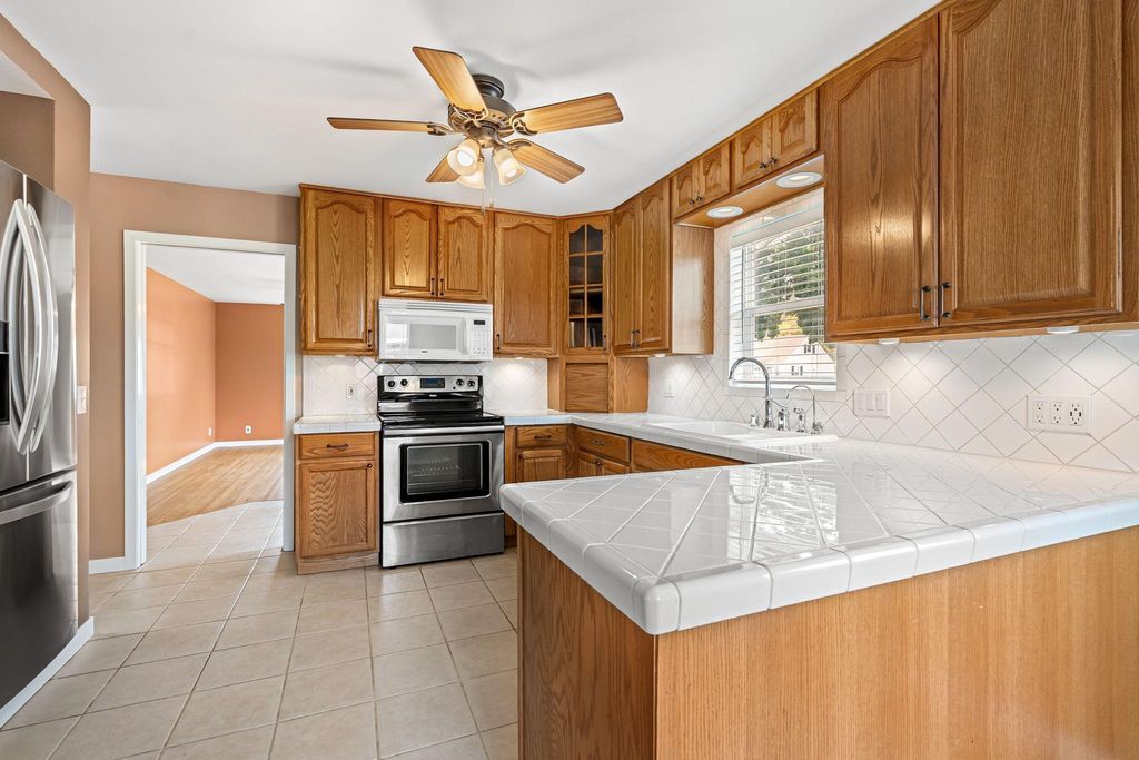 Photo of 1801 4th Avenue NW, Austin, MN 55912 (MLS # 6822783)