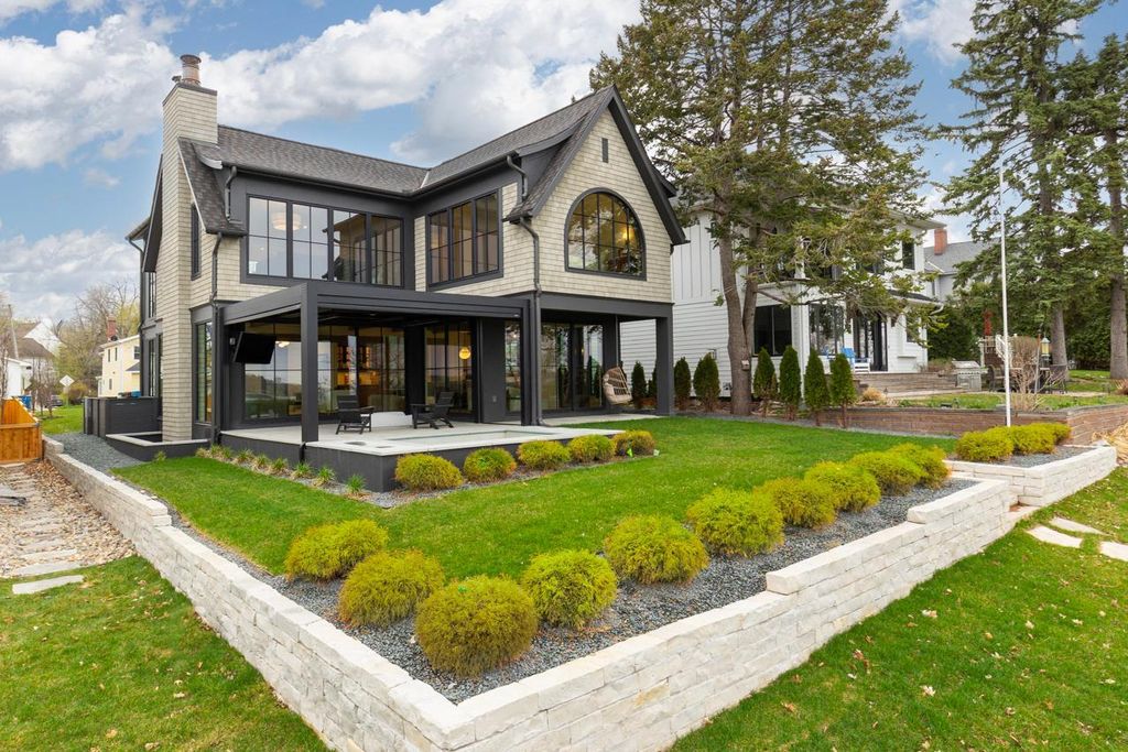 Photo of 254 Lake Street, Excelsior, MN 55331 (MLS # 7058891)