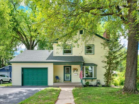 Photo of 806 Myrtle Street, Hudson, WI 54016 (MLS # 7098730)