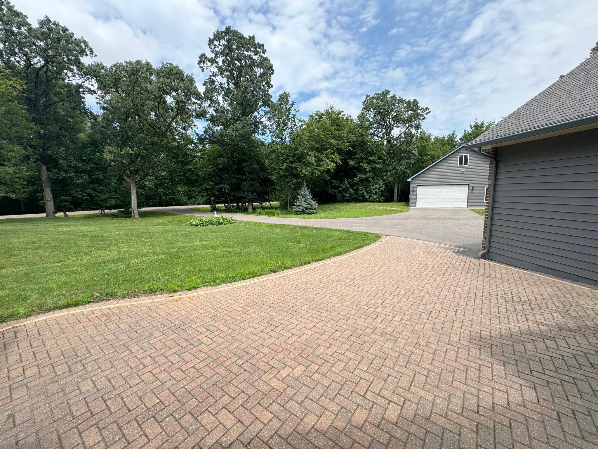 8701 Oak Hill Circle