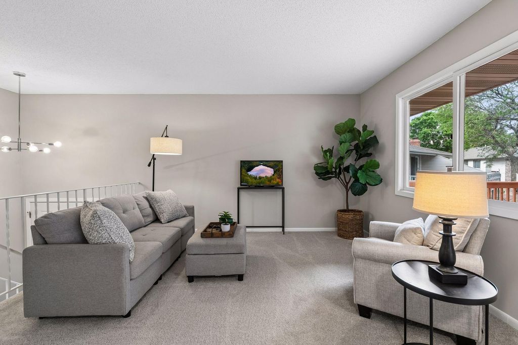 Photo of 675 E 143rd Street, Burnsville, MN 55337 (MLS # 7098132)