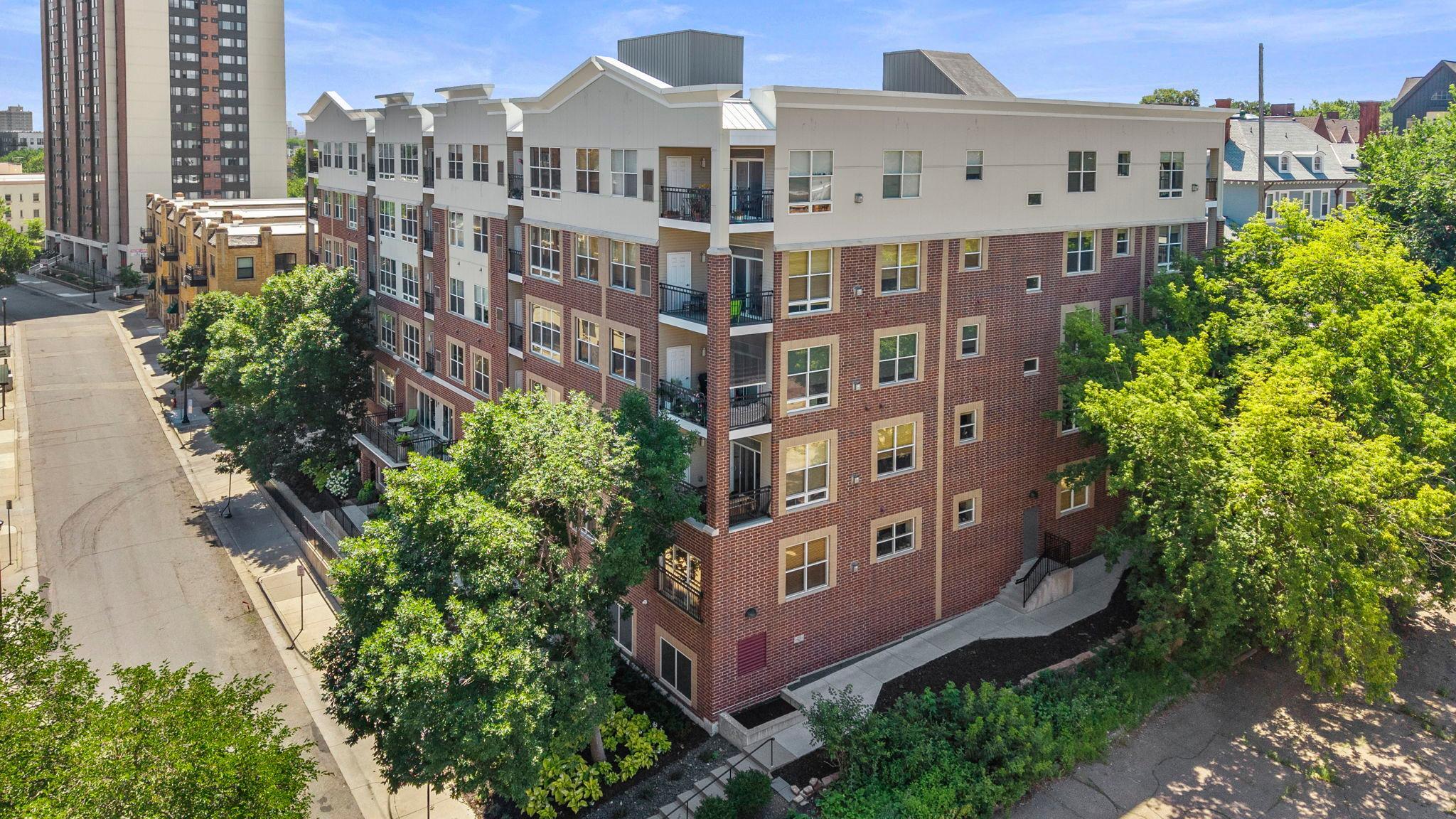 301 Oak Grove Street 308