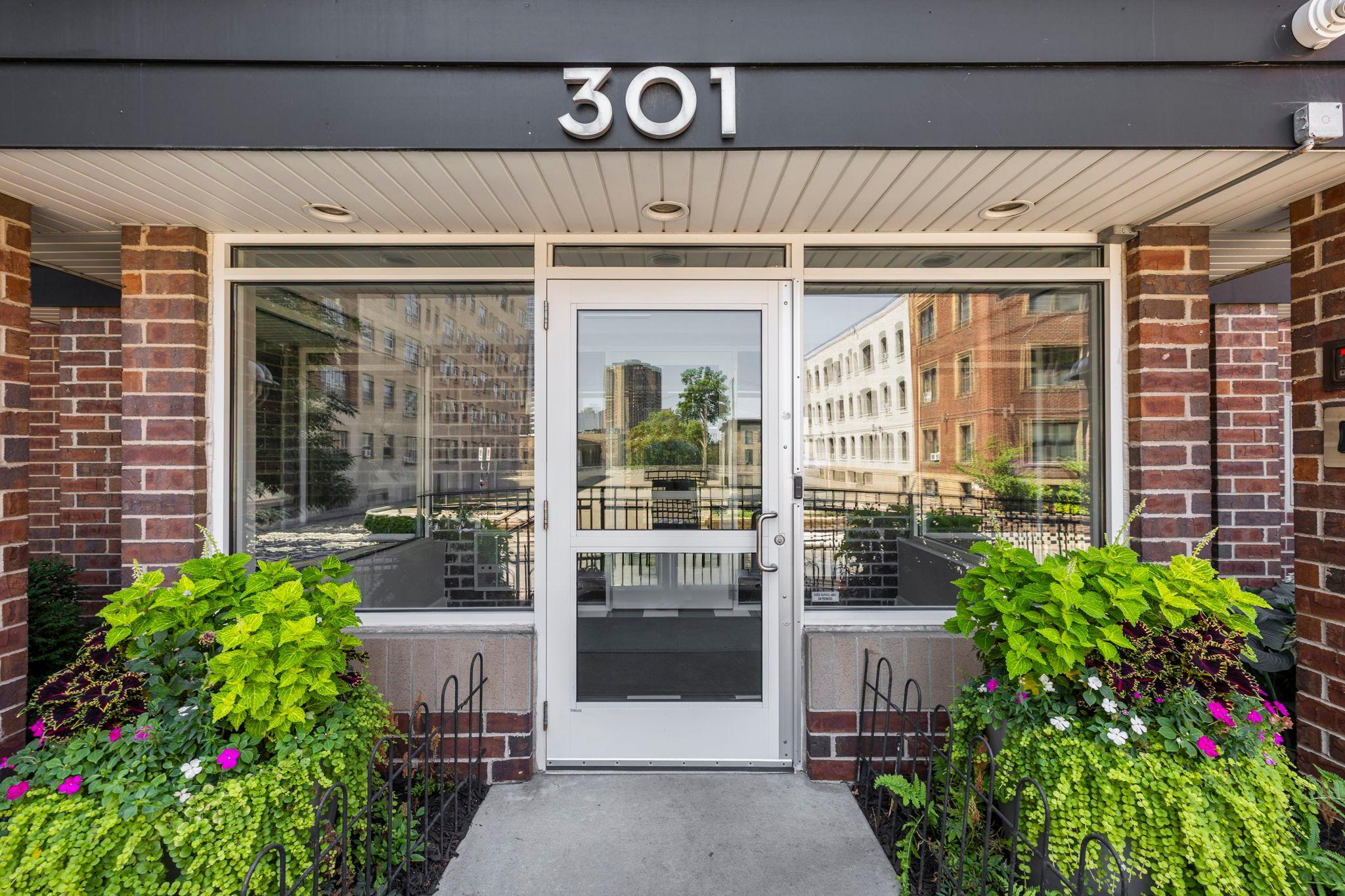 301 Oak Grove Street 308
