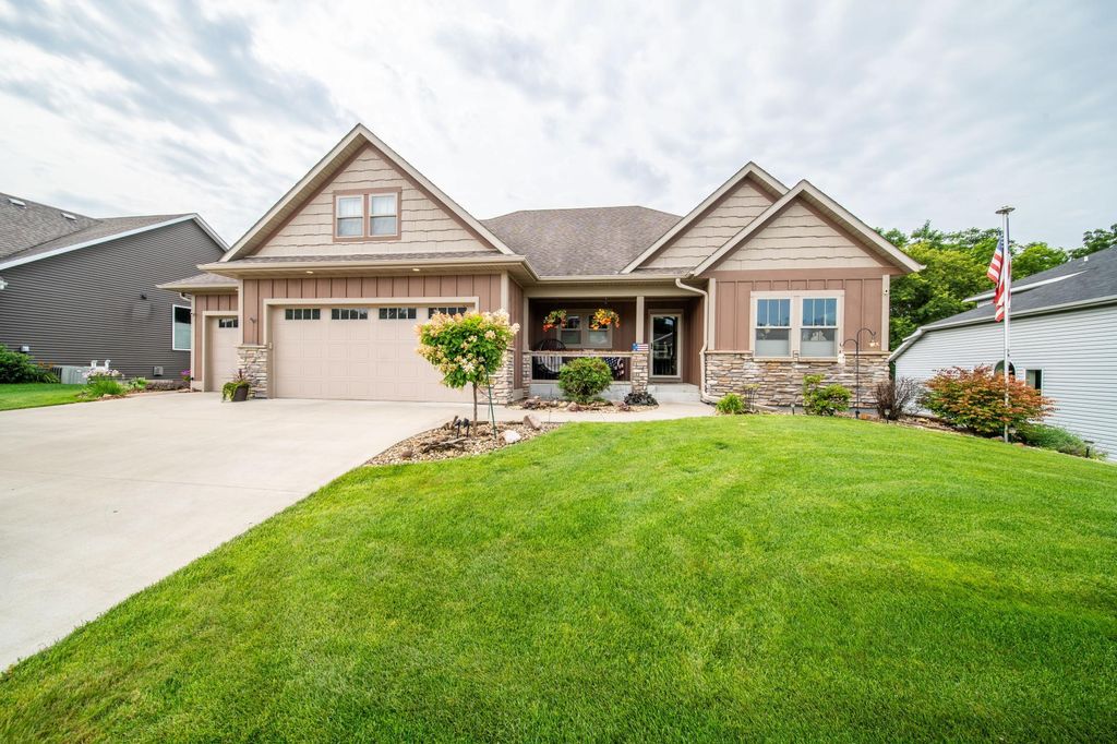 Photo of 2990 Stone Park Drive NE, Rochester, MN 55906 (MLS # 7036189)