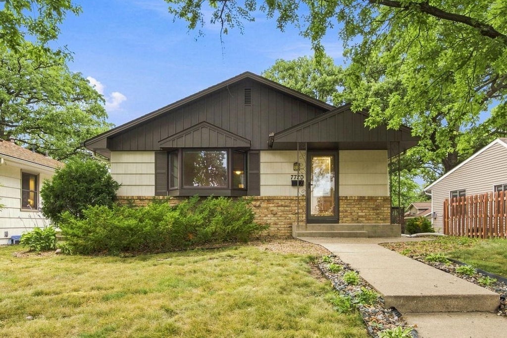 Photo of 7720 Edgebrook Drive, Saint Louis Park, MN 55426 (MLS # 7127723)