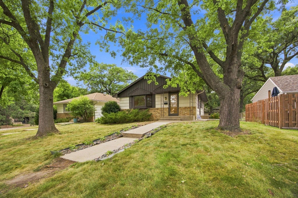 Photo of 7720 Edgebrook Drive, Saint Louis Park, MN 55426 (MLS # 7127723)
