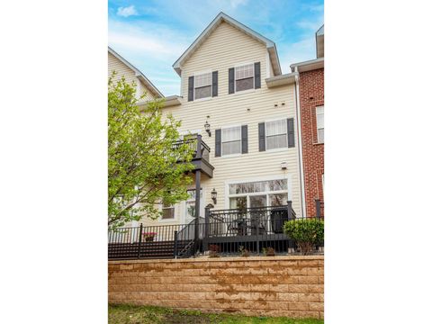 1586 Juno Avenue 14 Saint Paul MN 55116
