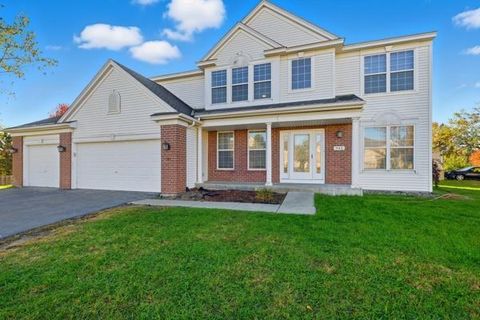 943 Earley Lake Curve Burnsville MN 55306