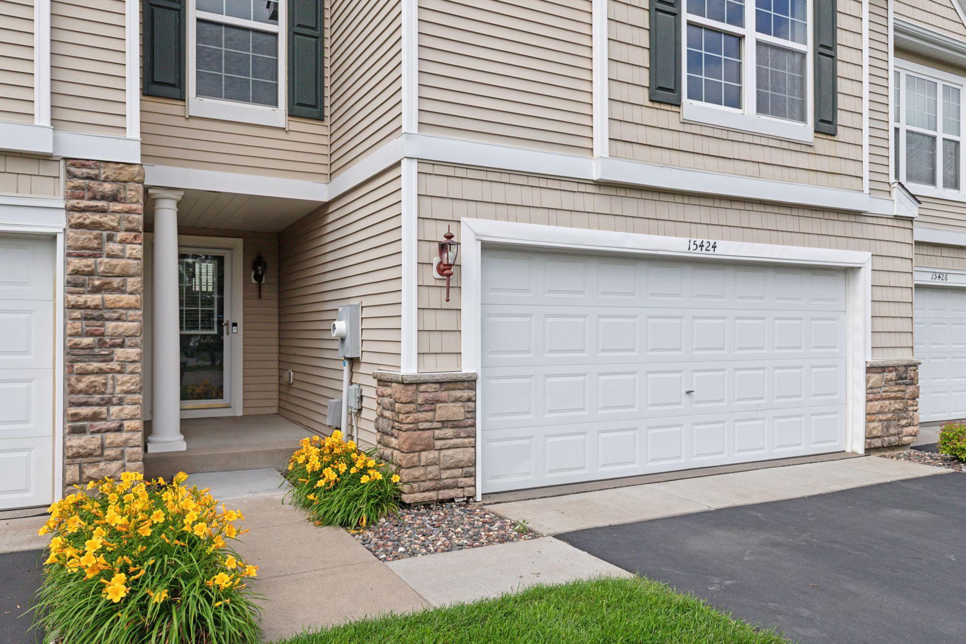 15424 Foster Drive N