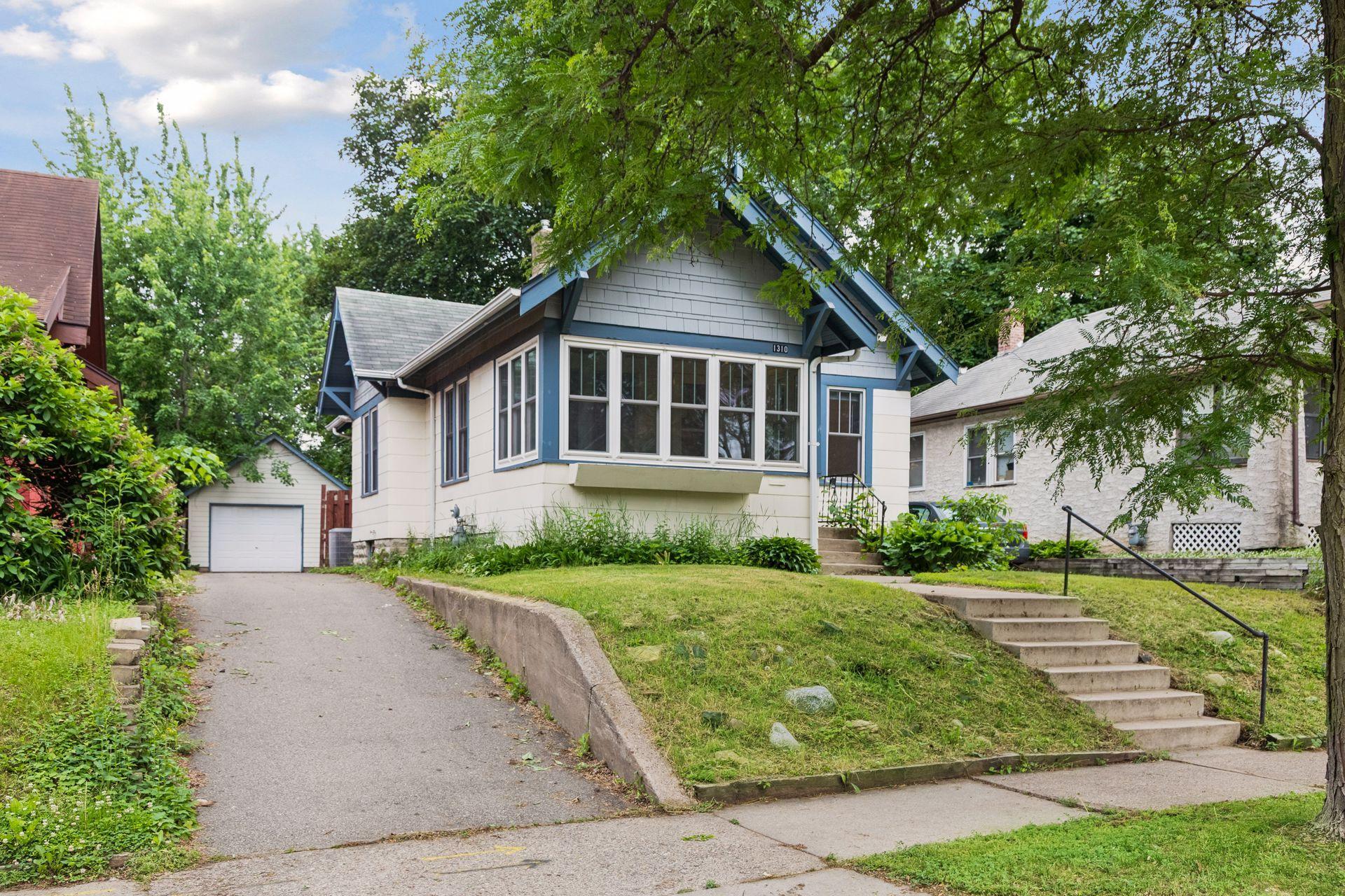 1310 Seminary Avenue