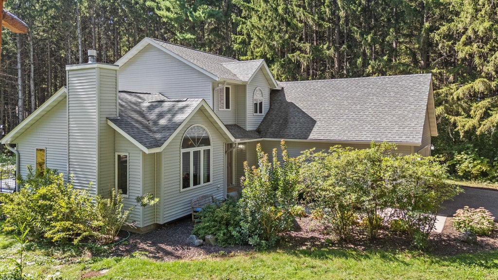 Photo of 641 205th Avenue, Somerset, WI 54025 (MLS # 7110195)