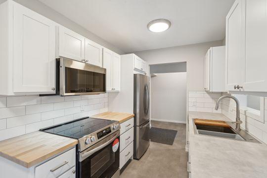 2005 E 122nd Street A23