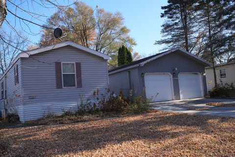 Photo of 2917 Millie Avenue, Faribault, MN 55021 (MLS # 6804265)