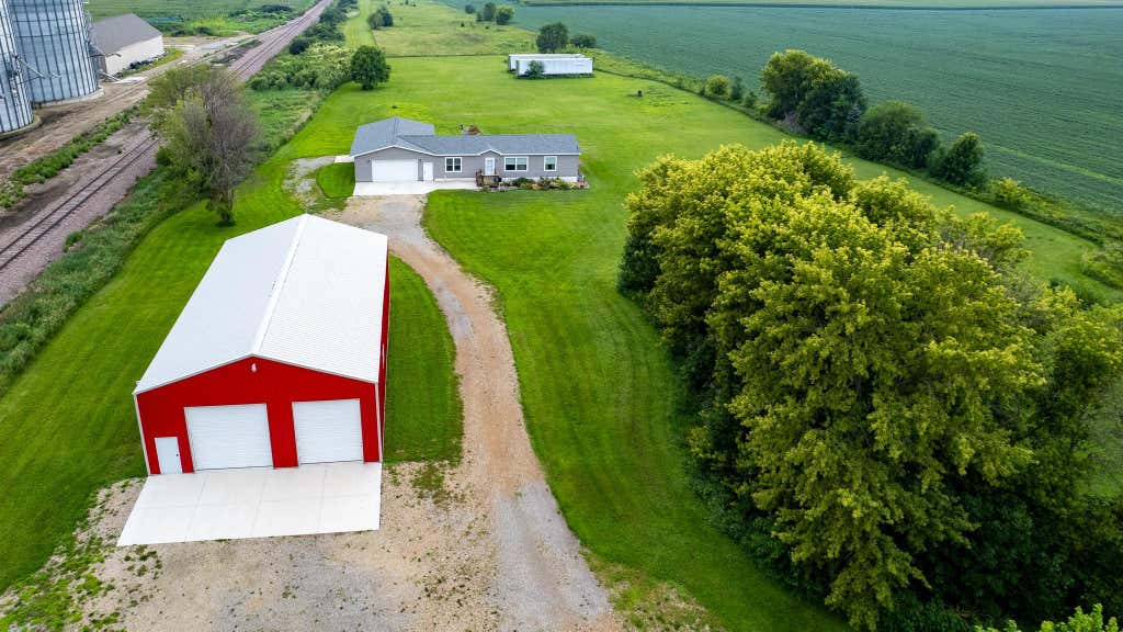 Photo of 21509 700th Avenue, Alden, MN 56009 (MLS # 7126834)