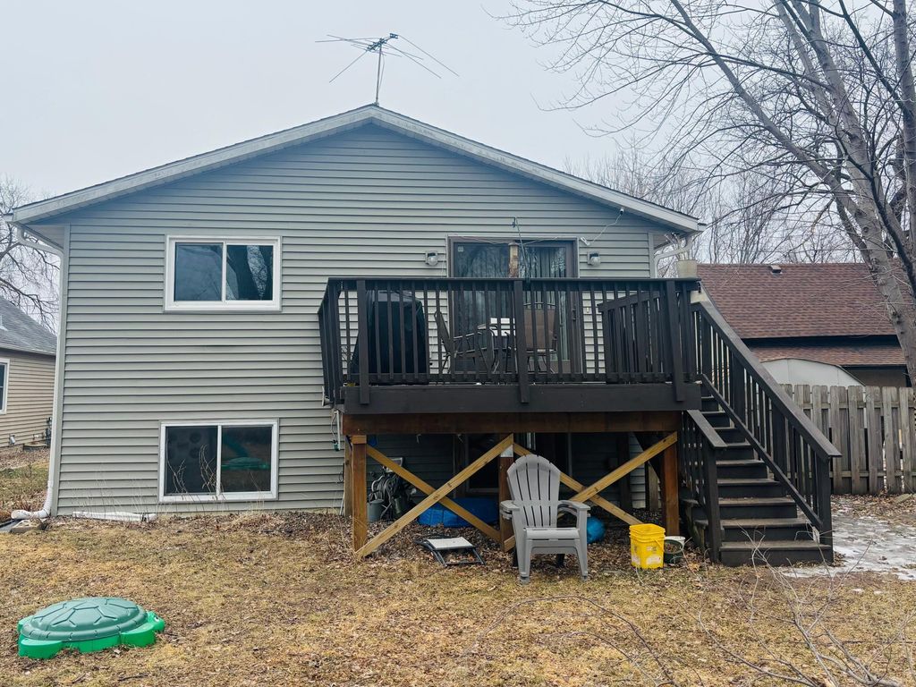 Photo of 907 Pine Street, Hastings, MN 55033 (MLS # 7028336)